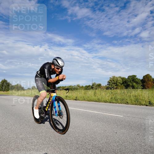 31.08.2025 - Elbe Triathlon Hamburg Michael Burmester http://msf.ph/oto/8662525 31.08.2025 09:23:29 Radfahren 234, 524, 529 meine-sportfotos.de