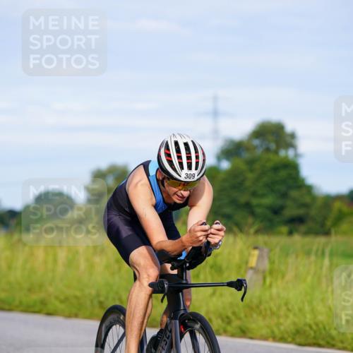 31.08.2025 - Elbe Triathlon Hamburg Michael Burmester http://msf.ph/oto/8662528 31.08.2025 09:10:46 Radfahren 171, 185, 260, 267, 309, 373, 457 meine-sportfotos.de