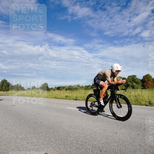 31.08.2025 - Elbe Triathlon Hamburg Michael Burmester http://msf.ph/oto/8662535 31.08.2025 09:23:43 Radfahren 177, 198, 252, 331, 370, 449, 497, 616 meine-sportfotos.de