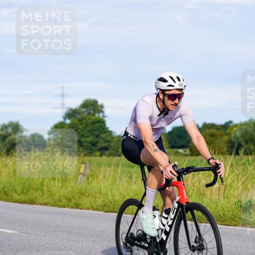 31.08.2025 - Elbe Triathlon Hamburg Michael Burmester http://msf.ph/oto/8662544 31.08.2025 09:10:50 Radfahren 171, 185, 260, 279, 373, 436, 457 meine-sportfotos.de