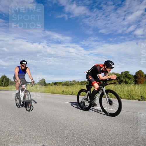 31.08.2025 - Elbe Triathlon Hamburg Michael Burmester http://msf.ph/oto/8662559 31.08.2025 09:23:57 Radfahren 212, 309, 353, 432, 470, 481, 512, 549, 639, 695, 746 meine-sportfotos.de