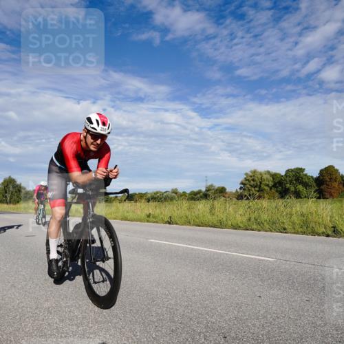 31.08.2025 - Elbe Triathlon Hamburg Michael Burmester http://msf.ph/oto/8662587 31.08.2025 09:24:17 Radfahren 233, 288, 335, 435, 454, 473, 487, 728 meine-sportfotos.de