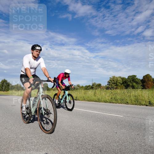 31.08.2025 - Elbe Triathlon Hamburg Michael Burmester http://msf.ph/oto/8662589 31.08.2025 09:24:18 Radfahren 233, 288, 335, 435, 454, 473, 499, 728 meine-sportfotos.de