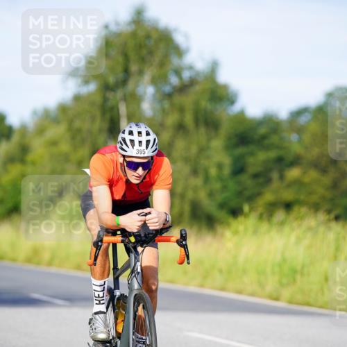 31.08.2025 - Elbe Triathlon Hamburg Michael Burmester http://msf.ph/oto/8662591 31.08.2025 09:11:14 Radfahren 395, 600 meine-sportfotos.de