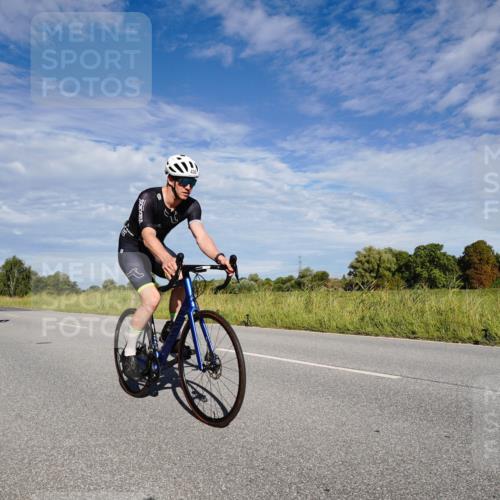 31.08.2025 - Elbe Triathlon Hamburg Michael Burmester http://msf.ph/oto/8662594 31.08.2025 09:24:22 Radfahren 233, 288, 418, 435, 454, 499, 653 meine-sportfotos.de