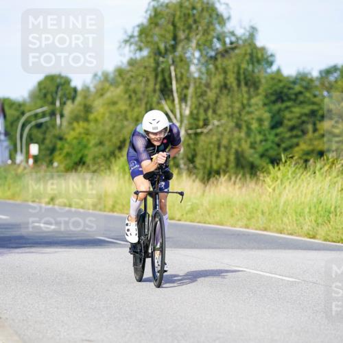 31.08.2025 - Elbe Triathlon Hamburg Michael Burmester http://msf.ph/oto/8662597 31.08.2025 09:11:15 Radfahren 395, 600 meine-sportfotos.de
