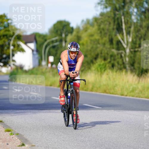 31.08.2025 - Elbe Triathlon Hamburg Michael Burmester http://msf.ph/oto/8662609 31.08.2025 09:11:29 Radfahren 243, 293, 334, 346, 353, 403, 456 meine-sportfotos.de