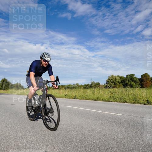 31.08.2025 - Elbe Triathlon Hamburg Michael Burmester http://msf.ph/oto/8662611 31.08.2025 09:24:34 Radfahren 180, 267, 417, 576 meine-sportfotos.de