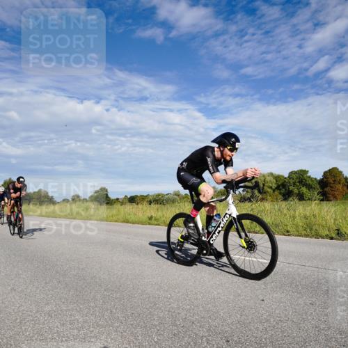 31.08.2025 - Elbe Triathlon Hamburg Michael Burmester http://msf.ph/oto/8662625 31.08.2025 09:24:51 Radfahren 260, 351, 373, 403, 456, 457, 477, 548, 597, 627, 659 meine-sportfotos.de