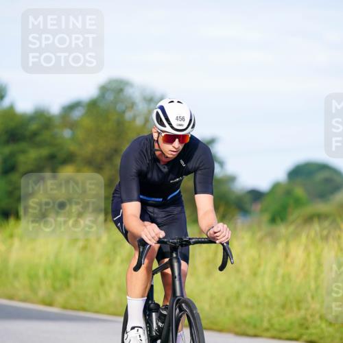 31.08.2025 - Elbe Triathlon Hamburg Michael Burmester http://msf.ph/oto/8662626 31.08.2025 09:11:35 Radfahren 239, 293, 334, 346, 351, 403, 456 meine-sportfotos.de