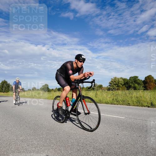 31.08.2025 - Elbe Triathlon Hamburg Michael Burmester http://msf.ph/oto/8662627 31.08.2025 09:24:52 Radfahren 260, 373, 403, 456, 457, 477, 548, 597, 627, 659 meine-sportfotos.de