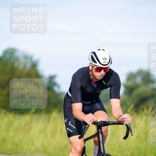 31.08.2025 - Elbe Triathlon Hamburg Michael Burmester http://msf.ph/oto/8662629 31.08.2025 09:11:35 Radfahren 239, 293, 334, 346, 351, 403, 456 meine-sportfotos.de