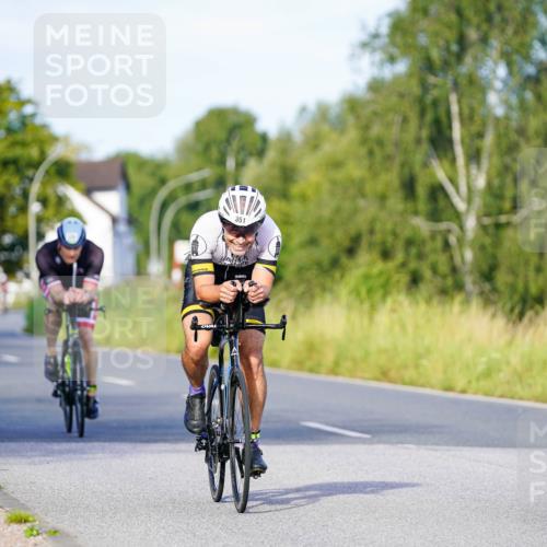 31.08.2025 - Elbe Triathlon Hamburg Michael Burmester http://msf.ph/oto/8662642 31.08.2025 09:11:39 Radfahren 239, 351, 403, 445 meine-sportfotos.de
