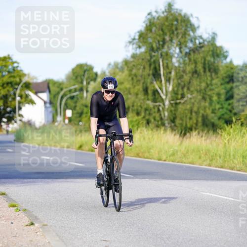 31.08.2025 - Elbe Triathlon Hamburg Michael Burmester http://msf.ph/oto/8662655 31.08.2025 09:11:43 Radfahren 239, 246, 351, 445 meine-sportfotos.de
