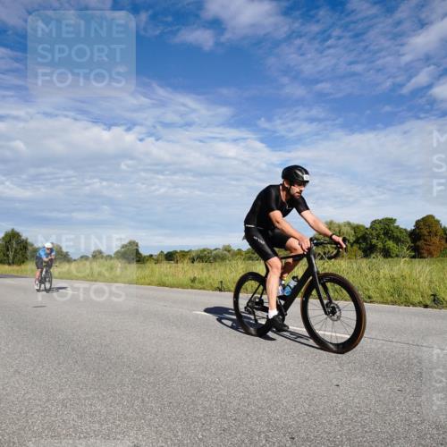 31.08.2025 - Elbe Triathlon Hamburg Michael Burmester http://msf.ph/oto/8662671 31.08.2025 09:25:35 Radfahren 174, 179, 302, 308, 345, 346, 347, 642, 652, 724 meine-sportfotos.de