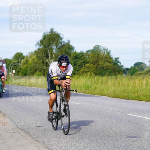 31.08.2025 - Elbe Triathlon Hamburg Michael Burmester http://msf.ph/oto/8662687 31.08.2025 09:11:53 Radfahren 233, 318, 320, 348, 443, 451, 453 meine-sportfotos.de