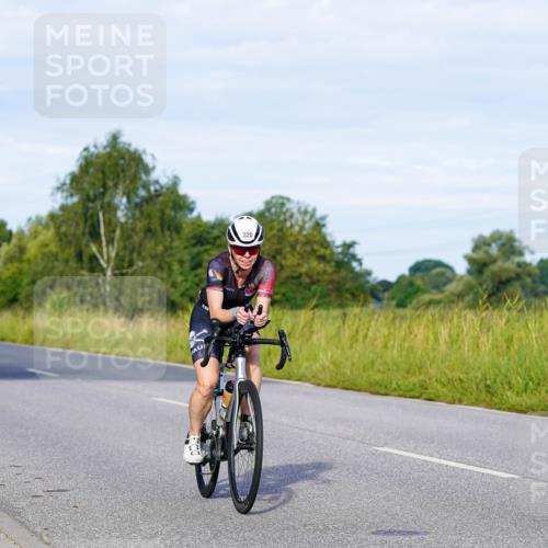 31.08.2025 - Elbe Triathlon Hamburg Michael Burmester http://msf.ph/oto/8662708 31.08.2025 09:11:56 Radfahren 224, 301, 318, 320, 347, 348, 366, 443, 451, 453 meine-sportfotos.de