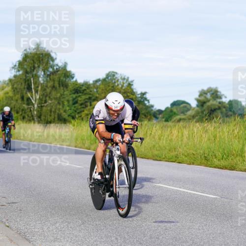 31.08.2025 - Elbe Triathlon Hamburg Michael Burmester http://msf.ph/oto/8662729 31.08.2025 09:12:01 Radfahren 224, 301, 347, 366, 443, 453 meine-sportfotos.de