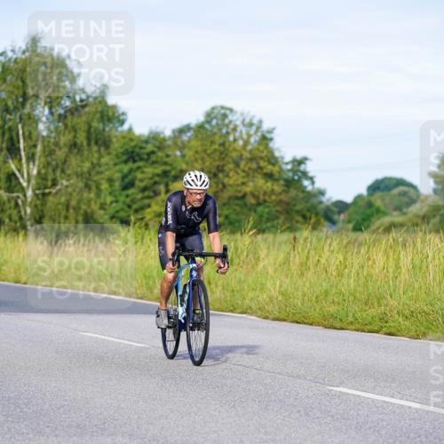 31.08.2025 - Elbe Triathlon Hamburg Michael Burmester http://msf.ph/oto/8662731 31.08.2025 09:12:02 Radfahren 224, 301, 347, 366, 443, 453 meine-sportfotos.de