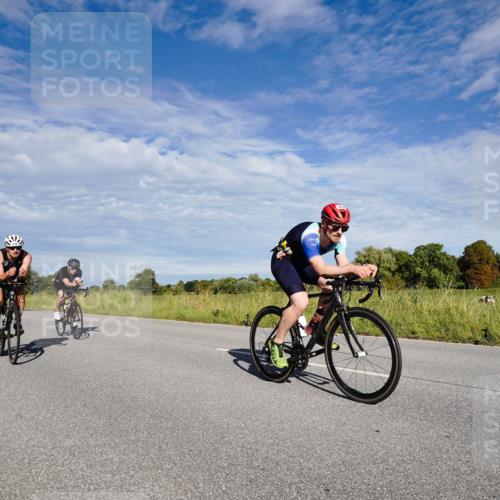 31.08.2025 - Elbe Triathlon Hamburg Michael Burmester http://msf.ph/oto/8662737 31.08.2025 09:26:30 Radfahren 175, 248, 316, 318, 341, 434, 438, 444, 445, 461, 471, 558, 650 meine-sportfotos.de