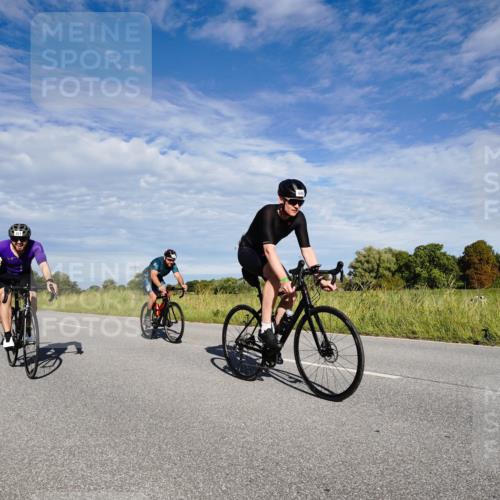 31.08.2025 - Elbe Triathlon Hamburg Michael Burmester http://msf.ph/oto/8662750 31.08.2025 09:26:37 Radfahren 248, 312, 318, 444, 445, 461, 558, 596, 615, 622, 650, 716, 725 meine-sportfotos.de