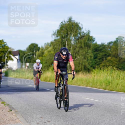 31.08.2025 - Elbe Triathlon Hamburg Michael Burmester http://msf.ph/oto/8662766 31.08.2025 09:12:18 Radfahren 261, 321, 368, 389, 424, 489 meine-sportfotos.de