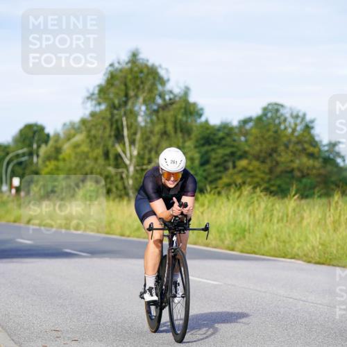 31.08.2025 - Elbe Triathlon Hamburg Michael Burmester http://msf.ph/oto/8662775 31.08.2025 09:12:21 Radfahren 261, 321, 368, 389, 424 meine-sportfotos.de