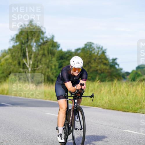 31.08.2025 - Elbe Triathlon Hamburg Michael Burmester http://msf.ph/oto/8662778 31.08.2025 09:12:21 Radfahren 261, 321, 368, 389, 424 meine-sportfotos.de