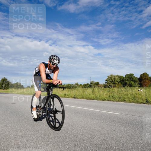 31.08.2025 - Elbe Triathlon Hamburg Michael Burmester http://msf.ph/oto/8662802 31.08.2025 09:27:20 Radfahren 278, 563, 605, 678 meine-sportfotos.de