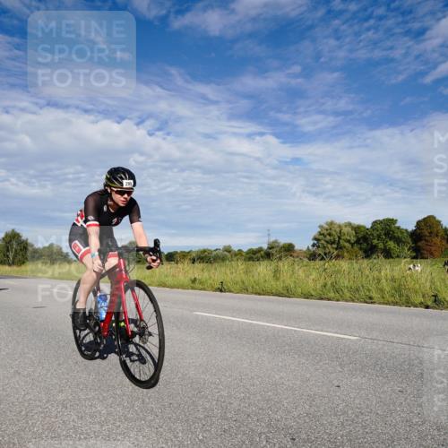 31.08.2025 - Elbe Triathlon Hamburg Michael Burmester http://msf.ph/oto/8662811 31.08.2025 09:27:31 Radfahren 247, 299, 321, 354, 385, 623 meine-sportfotos.de
