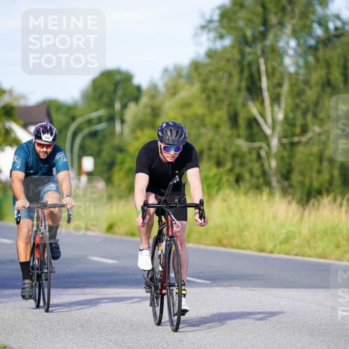 31.08.2025 - Elbe Triathlon Hamburg Michael Burmester http://msf.ph/oto/8662812 31.08.2025 09:12:38 Radfahren 444, 471, 582 meine-sportfotos.de