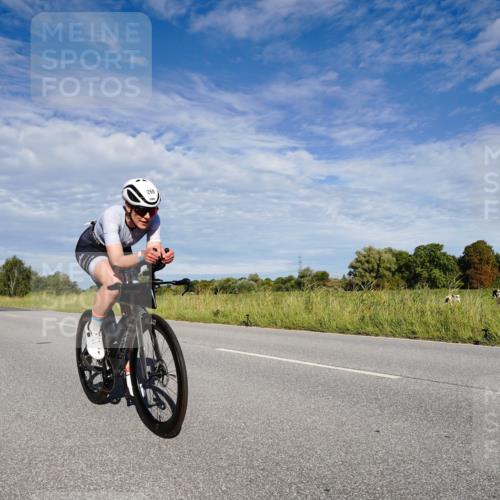 31.08.2025 - Elbe Triathlon Hamburg Michael Burmester http://msf.ph/oto/8662824 31.08.2025 09:27:43 Radfahren 268, 269, 311, 496 meine-sportfotos.de