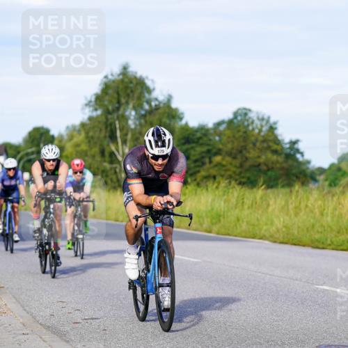 31.08.2025 - Elbe Triathlon Hamburg Michael Burmester http://msf.ph/oto/8662859 31.08.2025 09:12:57 Radfahren 175, 223, 247, 269, 278, 316, 324, 385, 434 meine-sportfotos.de