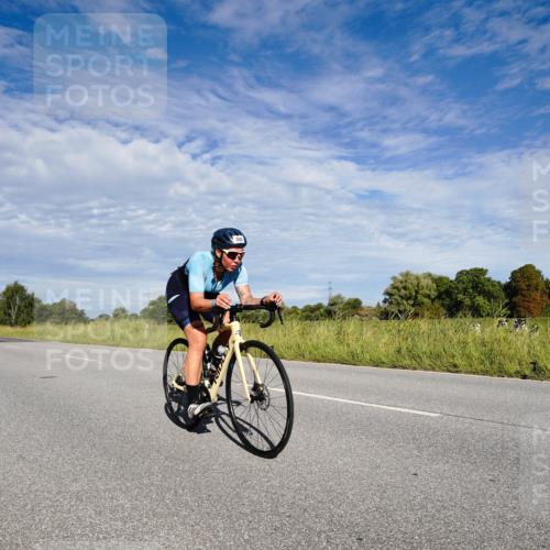31.08.2025 - Elbe Triathlon Hamburg Michael Burmester http://msf.ph/oto/8662907 31.08.2025 09:29:09 Radfahren 165, 359, 360, 377, 660 meine-sportfotos.de
