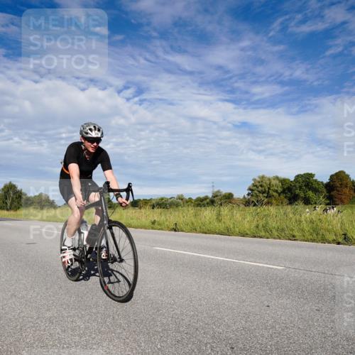 31.08.2025 - Elbe Triathlon Hamburg Michael Burmester http://msf.ph/oto/8662935 31.08.2025 09:29:44 Radfahren 393, 598 meine-sportfotos.de