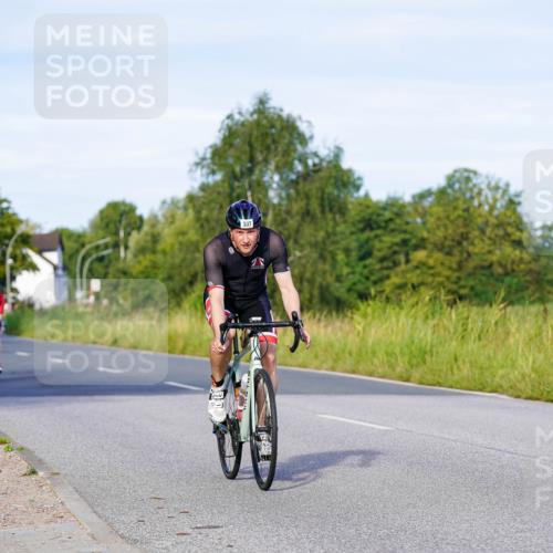 31.08.2025 - Elbe Triathlon Hamburg Michael Burmester http://msf.ph/oto/8662943 31.08.2025 09:13:17 Radfahren 258, 286, 337 meine-sportfotos.de