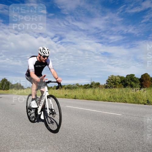 31.08.2025 - Elbe Triathlon Hamburg Michael Burmester http://msf.ph/oto/8662960 31.08.2025 09:30:13 Radfahren 213, 431, 465, 527, 534, 613, 617 meine-sportfotos.de