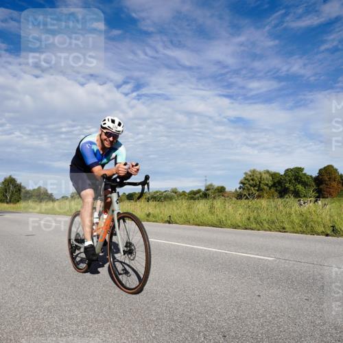 31.08.2025 - Elbe Triathlon Hamburg Michael Burmester http://msf.ph/oto/8662970 31.08.2025 09:30:20 Radfahren 170, 213, 343, 400, 465, 469, 534 meine-sportfotos.de