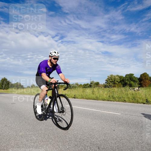 31.08.2025 - Elbe Triathlon Hamburg Michael Burmester http://msf.ph/oto/8663006 31.08.2025 09:30:47 Radfahren 192, 332, 378, 413, 476, 602, 684, 756 meine-sportfotos.de