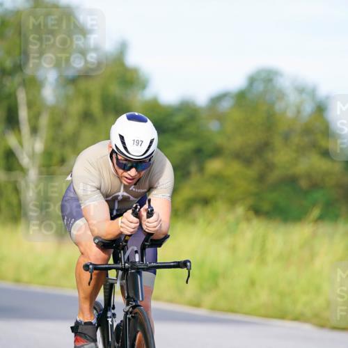 31.08.2025 - Elbe Triathlon Hamburg Michael Burmester http://msf.ph/oto/8663008 31.08.2025 09:13:41 Radfahren 190, 197, 322, 467 meine-sportfotos.de