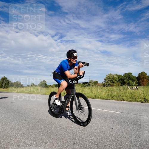 31.08.2025 - Elbe Triathlon Hamburg Michael Burmester http://msf.ph/oto/8663010 31.08.2025 09:30:52 Radfahren 176, 256, 332, 378, 476, 602, 756 meine-sportfotos.de