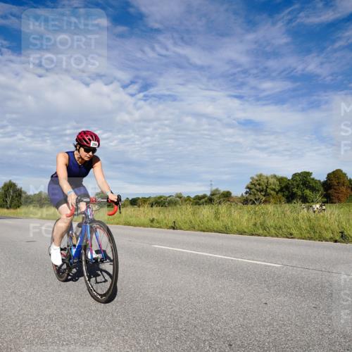 31.08.2025 - Elbe Triathlon Hamburg Michael Burmester http://msf.ph/oto/8663020 31.08.2025 09:30:57 Radfahren 176, 245, 256, 378, 476, 489, 505, 737 meine-sportfotos.de