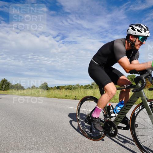 31.08.2025 - Elbe Triathlon Hamburg Michael Burmester http://msf.ph/oto/8663027 31.08.2025 09:31:01 Radfahren 176, 245, 394, 489, 505, 737 meine-sportfotos.de