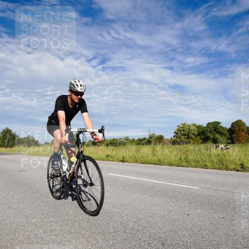 31.08.2025 - Elbe Triathlon Hamburg Michael Burmester http://msf.ph/oto/8663034 31.08.2025 09:31:08 Radfahren 290, 322, 352, 394 meine-sportfotos.de