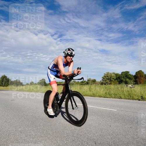 31.08.2025 - Elbe Triathlon Hamburg Michael Burmester http://msf.ph/oto/8663038 31.08.2025 09:31:11 Radfahren 290, 322, 352 meine-sportfotos.de