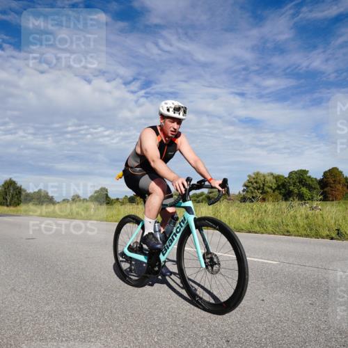31.08.2025 - Elbe Triathlon Hamburg Michael Burmester http://msf.ph/oto/8663055 31.08.2025 09:31:34 Radfahren 244, 369, 569, 570, 609, 720 meine-sportfotos.de