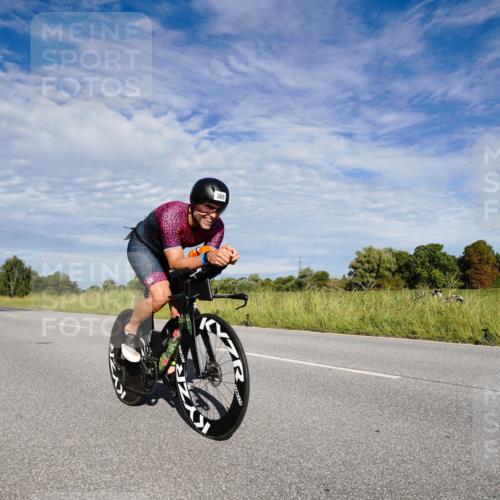 31.08.2025 - Elbe Triathlon Hamburg Michael Burmester http://msf.ph/oto/8663058 31.08.2025 09:31:40 Radfahren 244, 369, 657, 666 meine-sportfotos.de