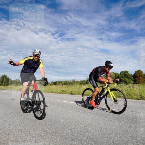 31.08.2025 - Elbe Triathlon Hamburg Michael Burmester http://msf.ph/oto/8663062 31.08.2025 09:31:42 Radfahren 244, 369, 657, 666 meine-sportfotos.de