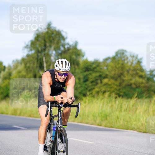 31.08.2025 - Elbe Triathlon Hamburg Michael Burmester http://msf.ph/oto/8663066 31.08.2025 09:13:56 Radfahren 221, 414, 533, 551 meine-sportfotos.de