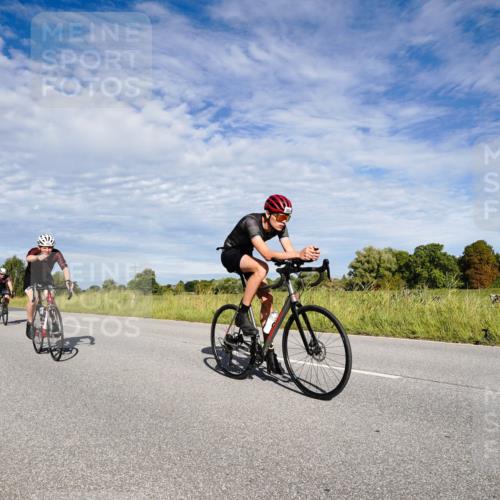 31.08.2025 - Elbe Triathlon Hamburg Michael Burmester http://msf.ph/oto/8663132 31.08.2025 09:33:02 Radfahren 184, 381, 495, 502 meine-sportfotos.de